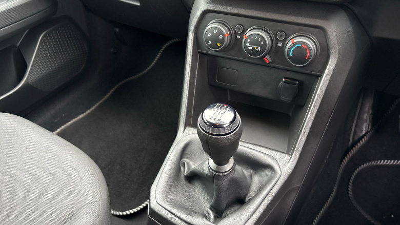 Dacia Sandero 1.0 TCe Essential 5dr Bi Fuel Hatchback